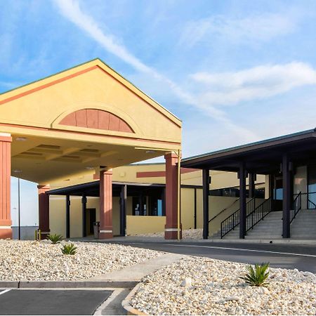 Suburban Studios Macon Ngoại thất bức ảnh