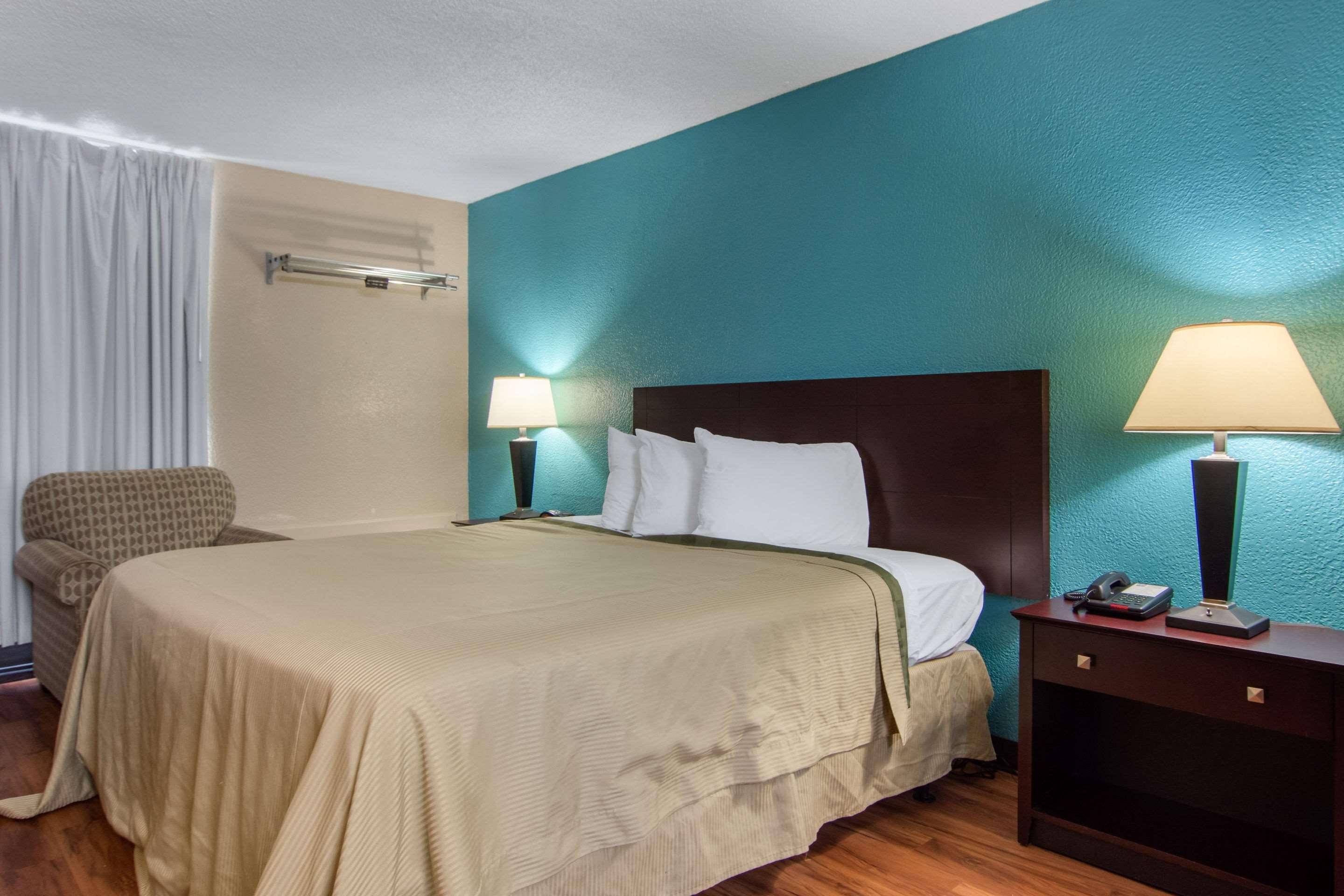 Suburban Studios Macon Ngoại thất bức ảnh