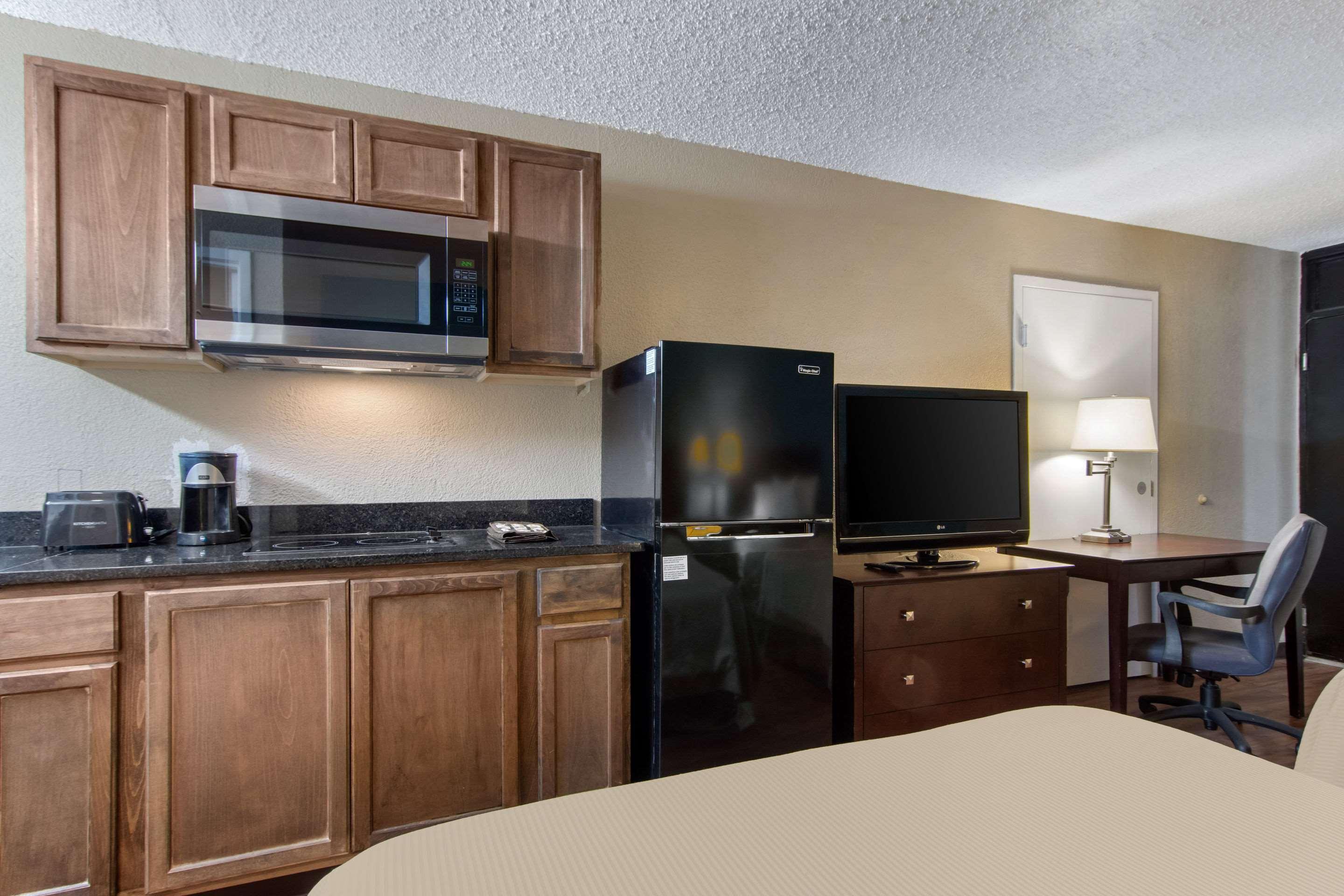 Suburban Studios Macon Ngoại thất bức ảnh